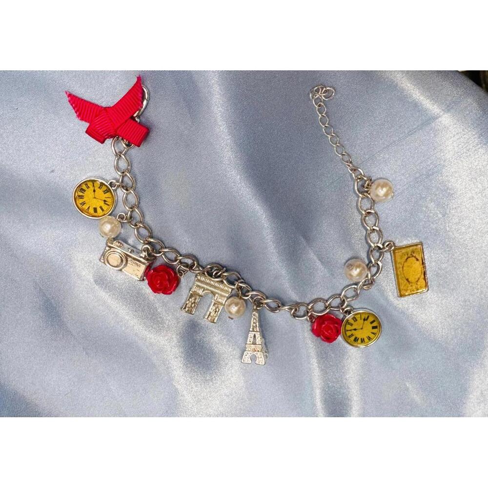 Silver Tone Chain Link Paris Souvenir  6 Charms Bracelet